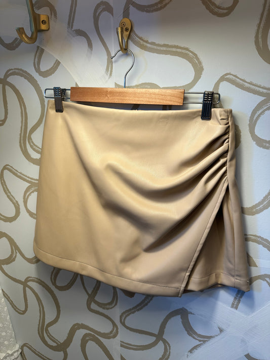 Eve Skort