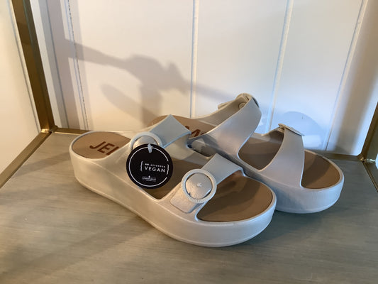 Gaia Shoe